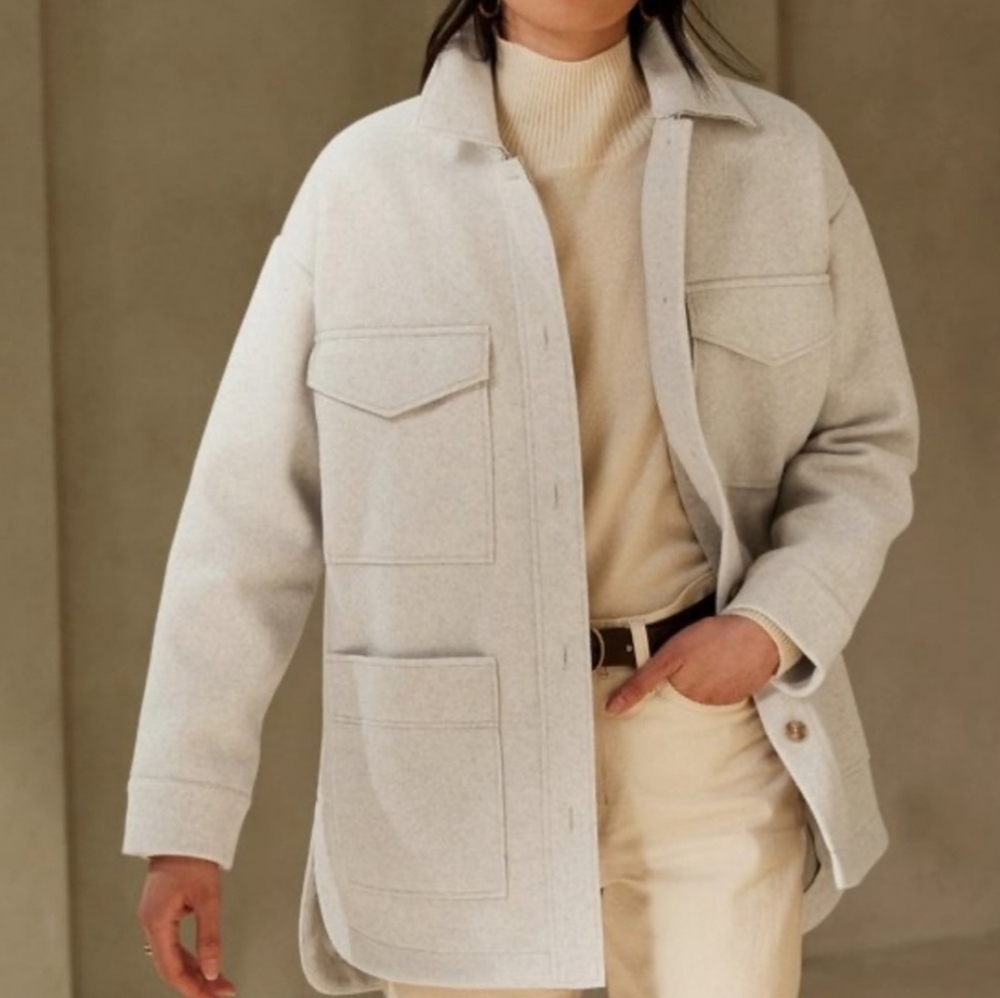 Banana Republic Ladies' Structured 4 Pocket Button Shacket Oversize Shirt jacket